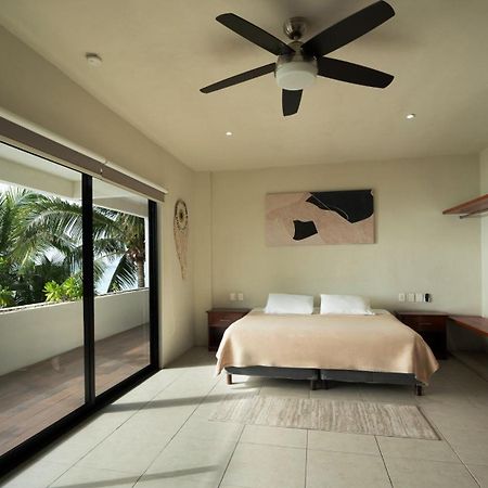 Cuxos Hotel Beachfront Исла-Мухерес Экстерьер фото