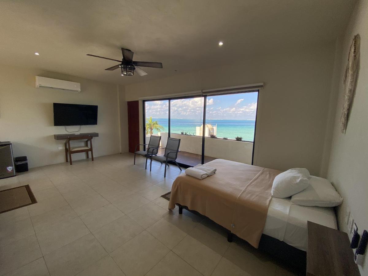 Cuxos Hotel Beachfront Исла-Мухерес Экстерьер фото