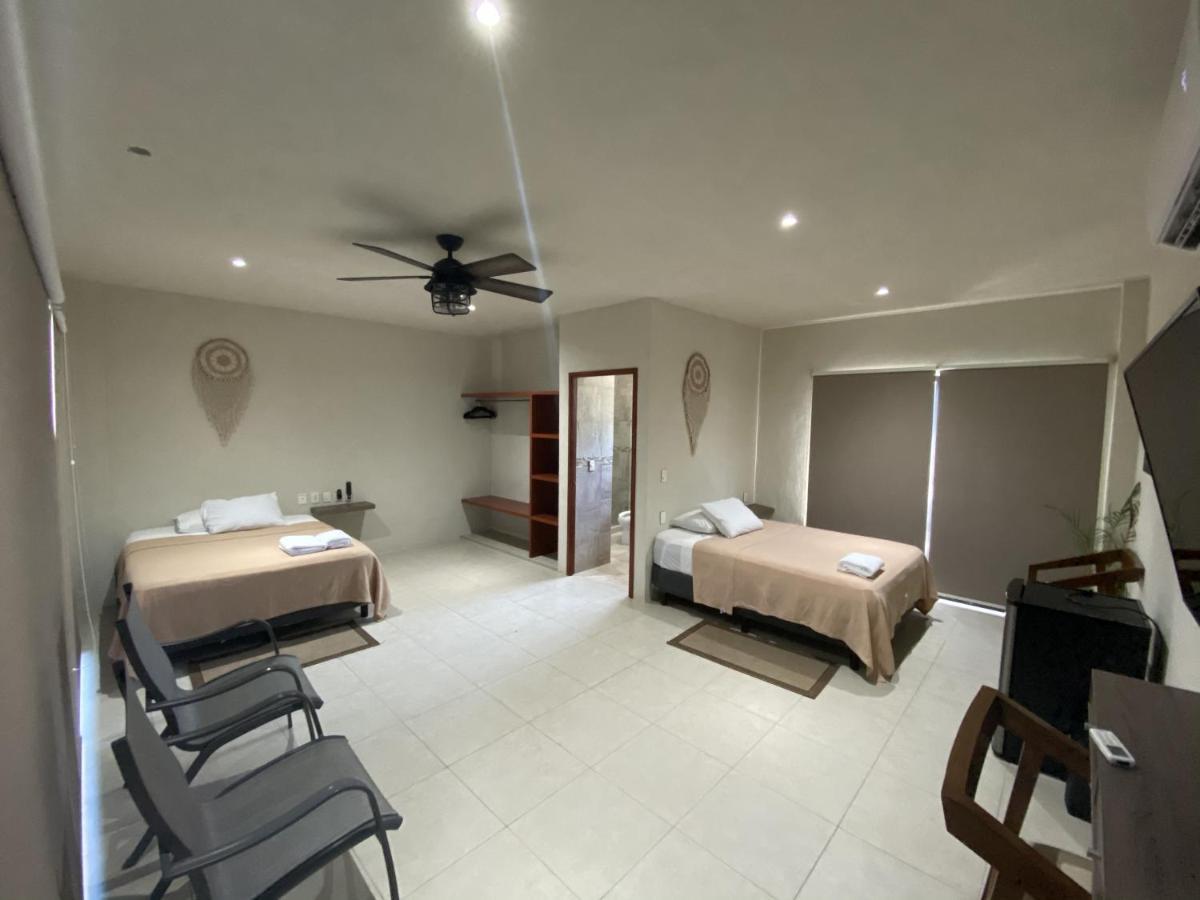 Cuxos Hotel Beachfront Исла-Мухерес Экстерьер фото