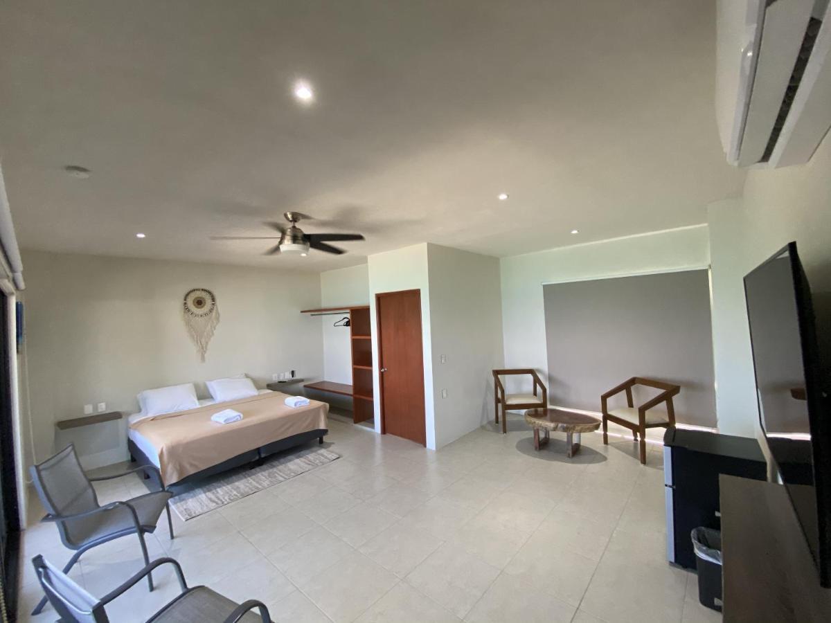 Cuxos Hotel Beachfront Исла-Мухерес Экстерьер фото