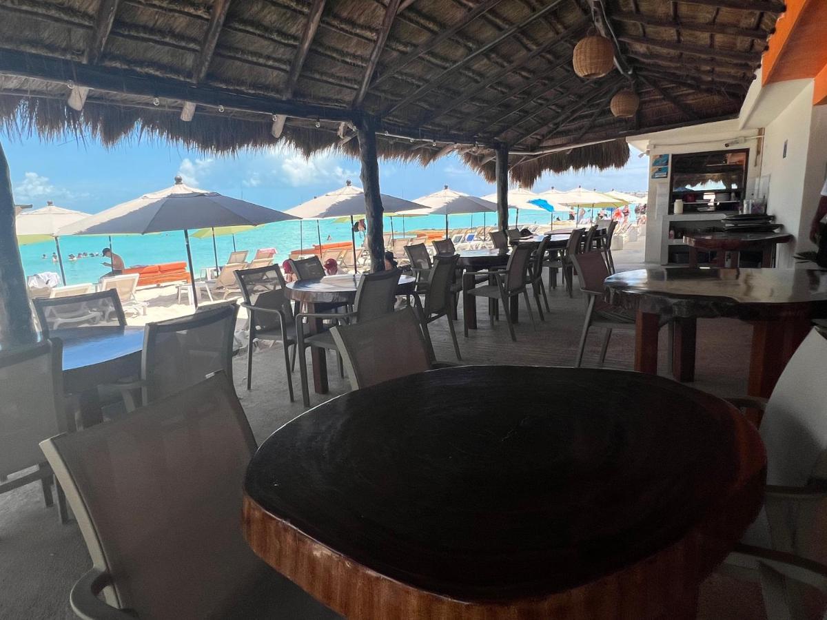 Cuxos Hotel Beachfront Исла-Мухерес Экстерьер фото