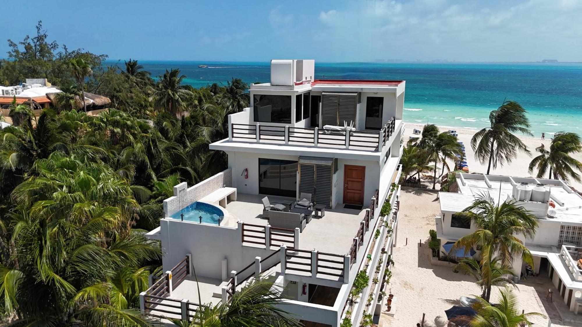 Cuxos Hotel Beachfront Исла-Мухерес Экстерьер фото