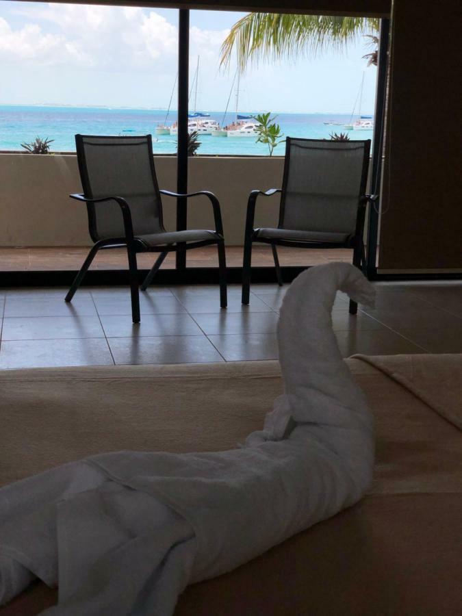 Cuxos Hotel Beachfront Исла-Мухерес Экстерьер фото